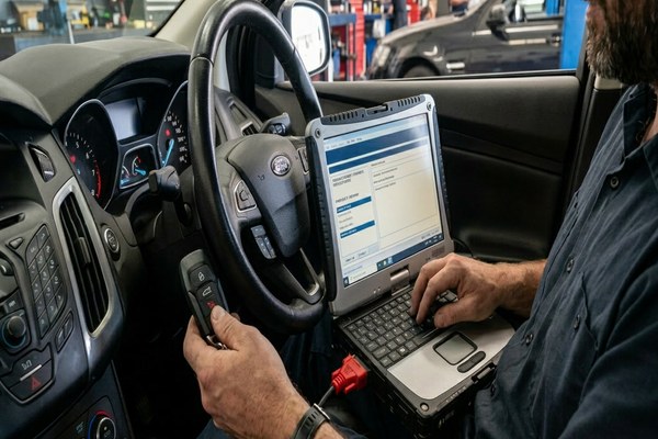 Automotive key programming for Peninsula California vehicle